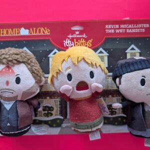 Hallmark Itty Bittys Home Alone Plush Set